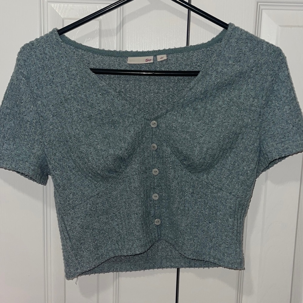 cute crop top :))